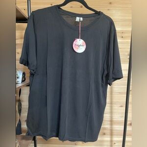 Hayden LA Black Tshirt